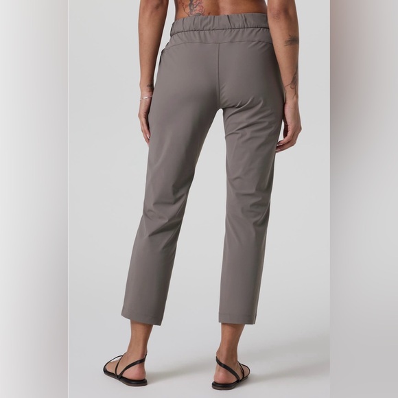 Vuori Miles Ankle Pant - Picture 2 of 7